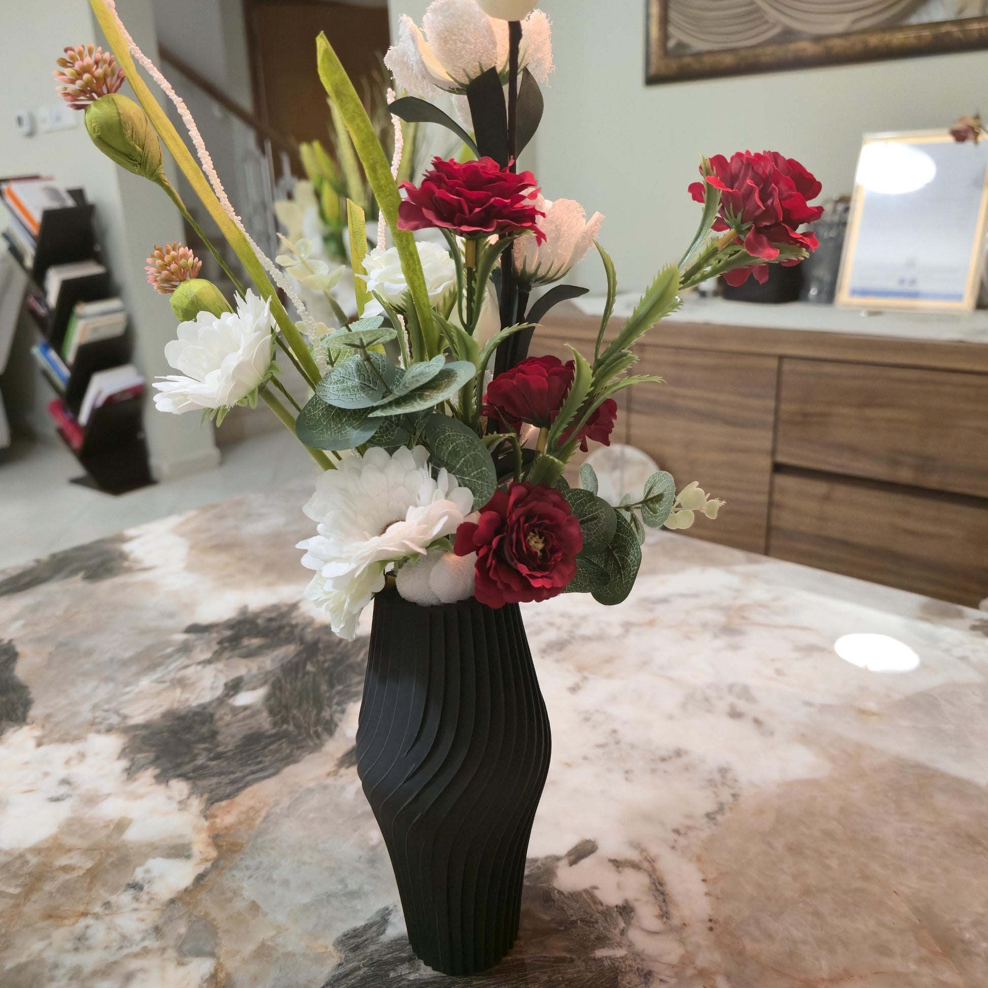 Ribbed Wave Vase