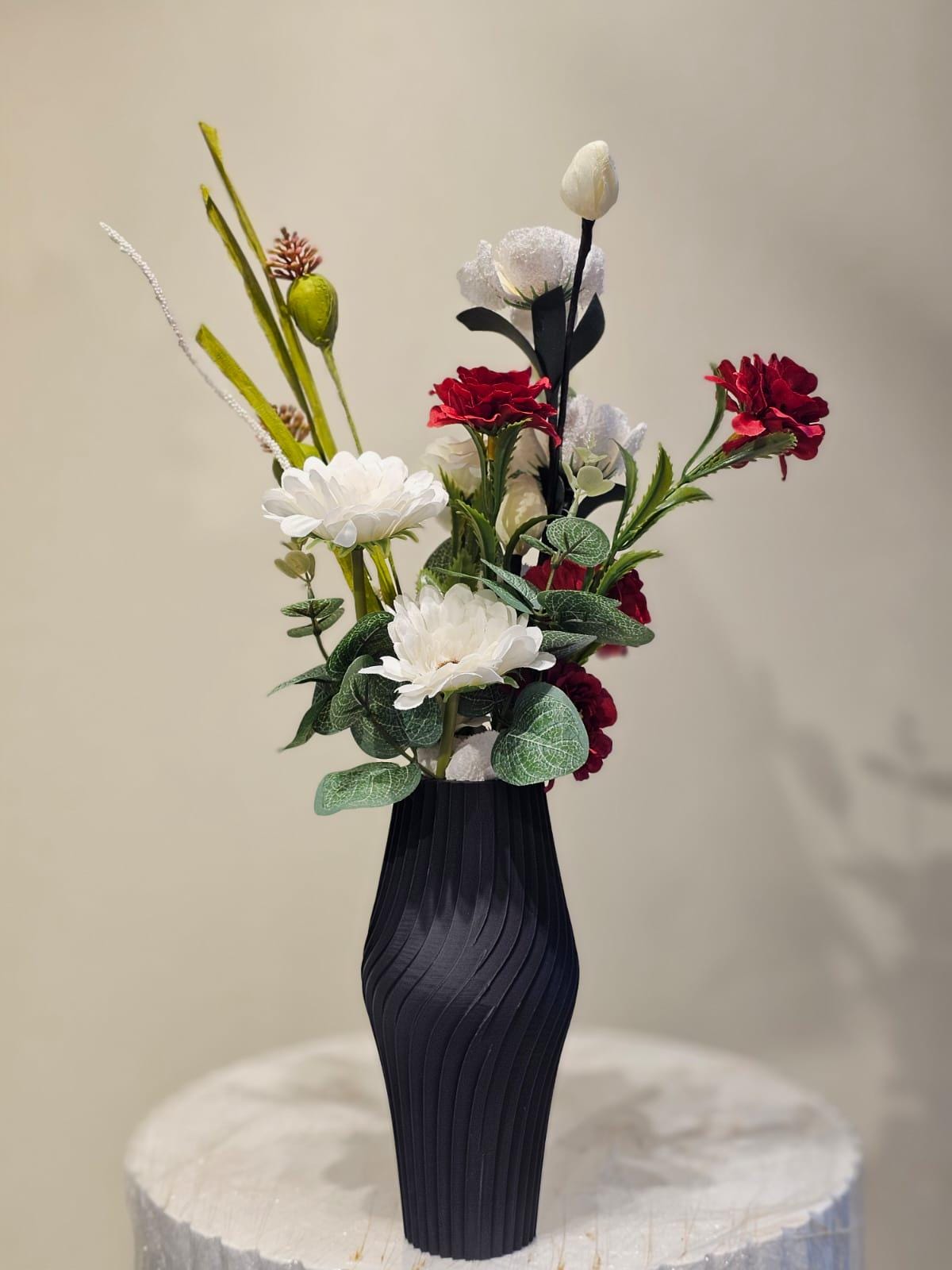 Ribbed Wave Vase