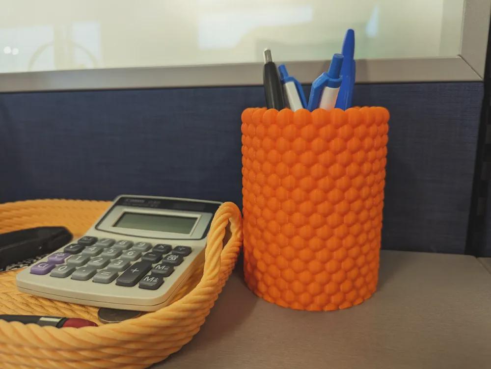 Bubbly Pencil Holder – Colorful Desk Organizer for Pens & Brushes